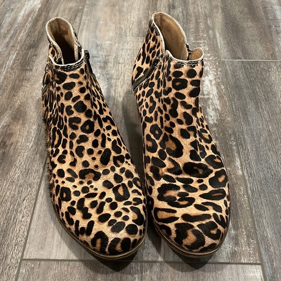 Lucky Brand Leopard Print Boots Real Hair Booties Mobwife - Picture 3 of 12